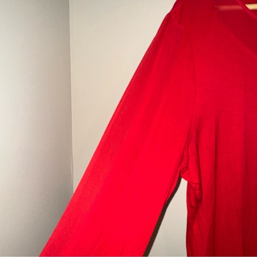 Antonio Melani Womens Red Long Sleeve Shirt With Sheer Petal Cut out Neckline L - Picture 4 of 8